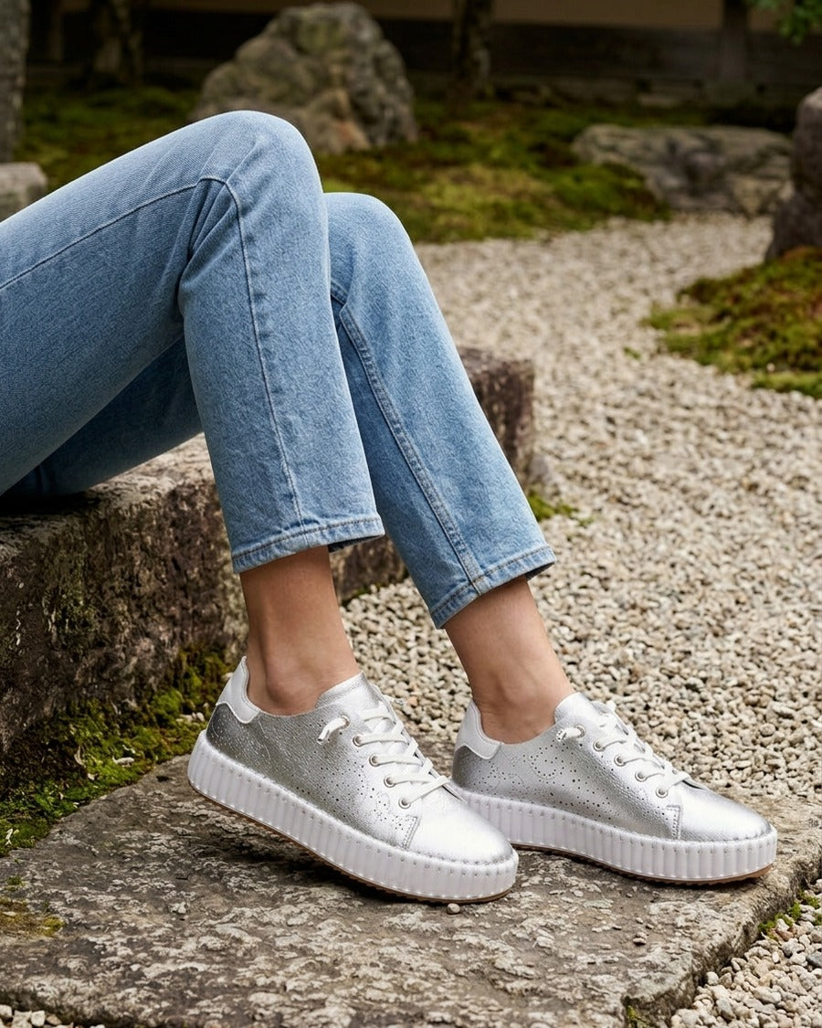 Sneakers souples à motifs ajourés - Argent