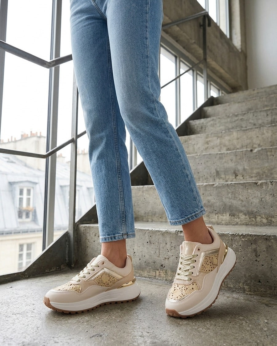 Sneakers en simili et en crochet - Or
