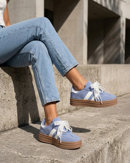 Sneakers effet nubuck à lacets stylisés - Bleu