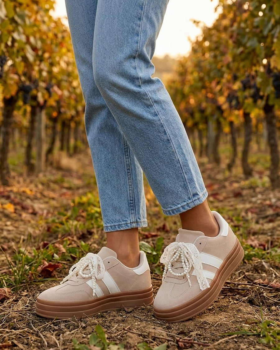 Sneakers effet nubuck à lacets stylisés - Beige