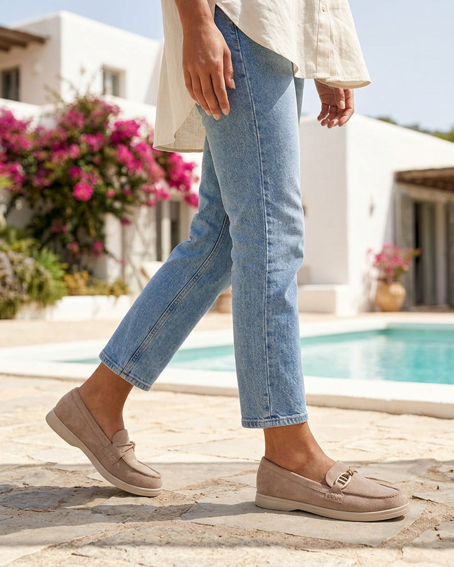 Mocassins en suédine à boucle décorative - Taupe